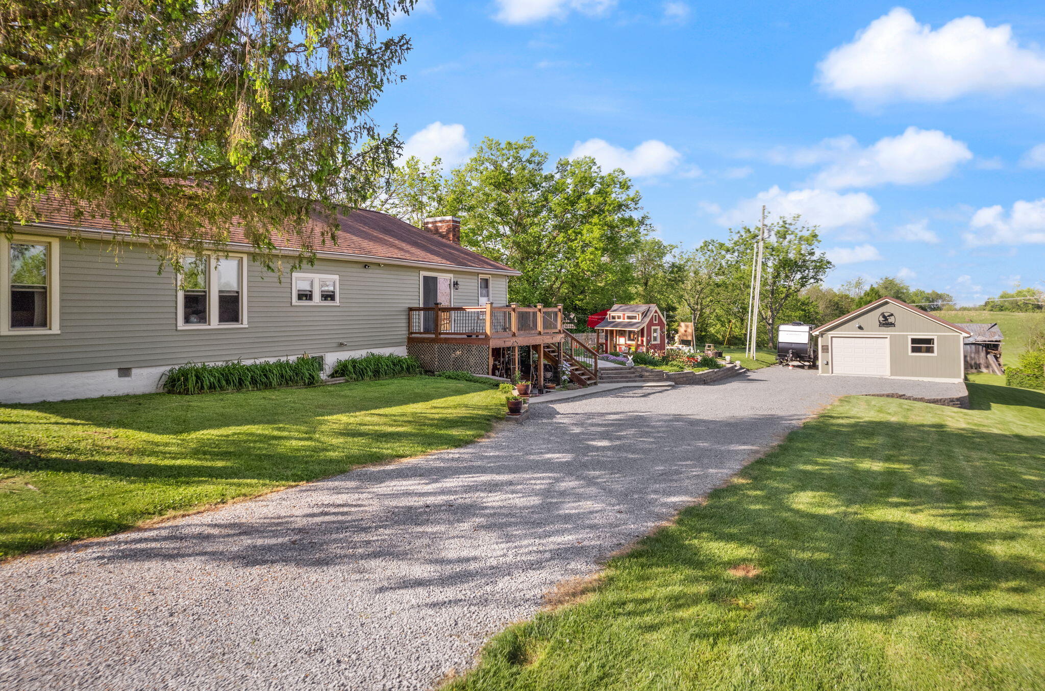 988 Fall Lick Road Lancaster, KY 40444 - Photo 5 of 61 driveway