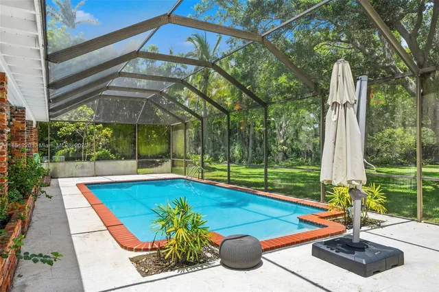 $2,995,000 | 12365 Southwest 60th Court, Pinecrest, FL 33156