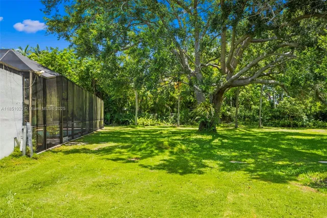 $2,995,000 | 12365 Southwest 60th Court, Pinecrest, FL 33156