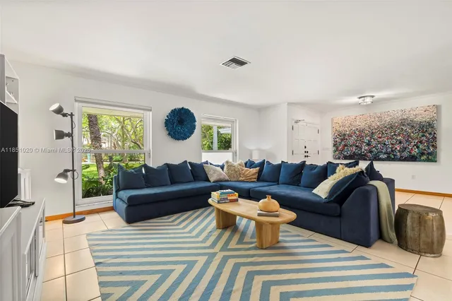 $2,995,000 | 12365 Southwest 60th Court, Pinecrest, FL 33156