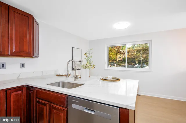 $475,000 | 8969 Skyrock Court, Columbia, MD 21046