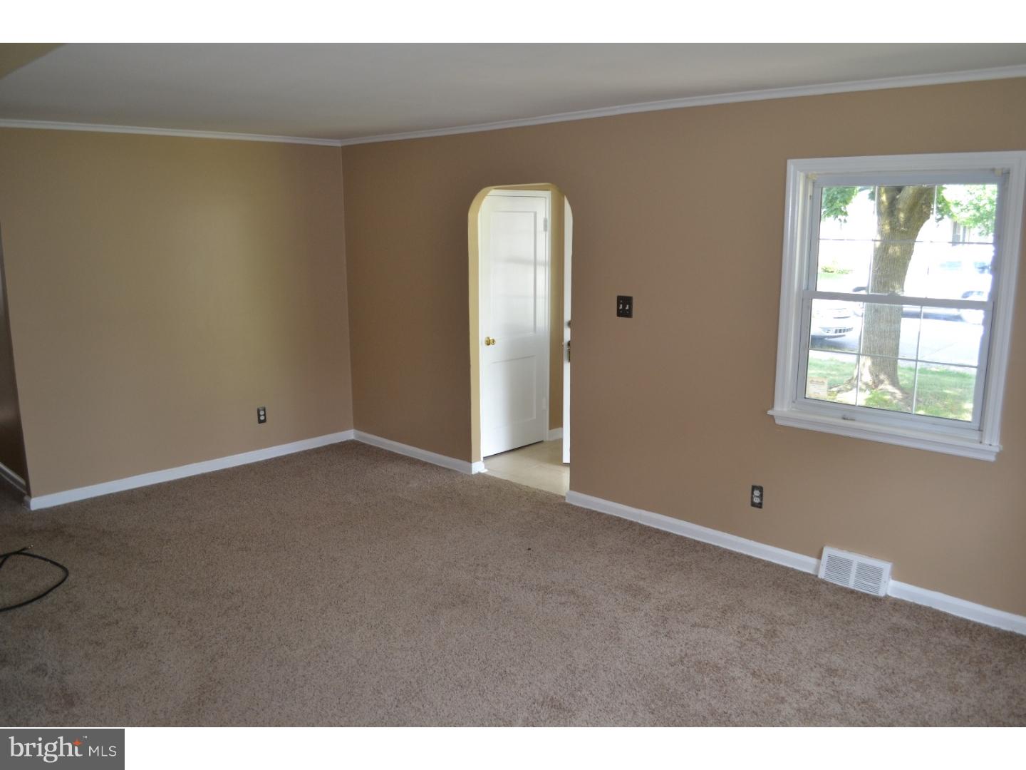 716 Garnet Road Wilmington, DE 19804 - Photo 3 of 21 Gallery Image 3