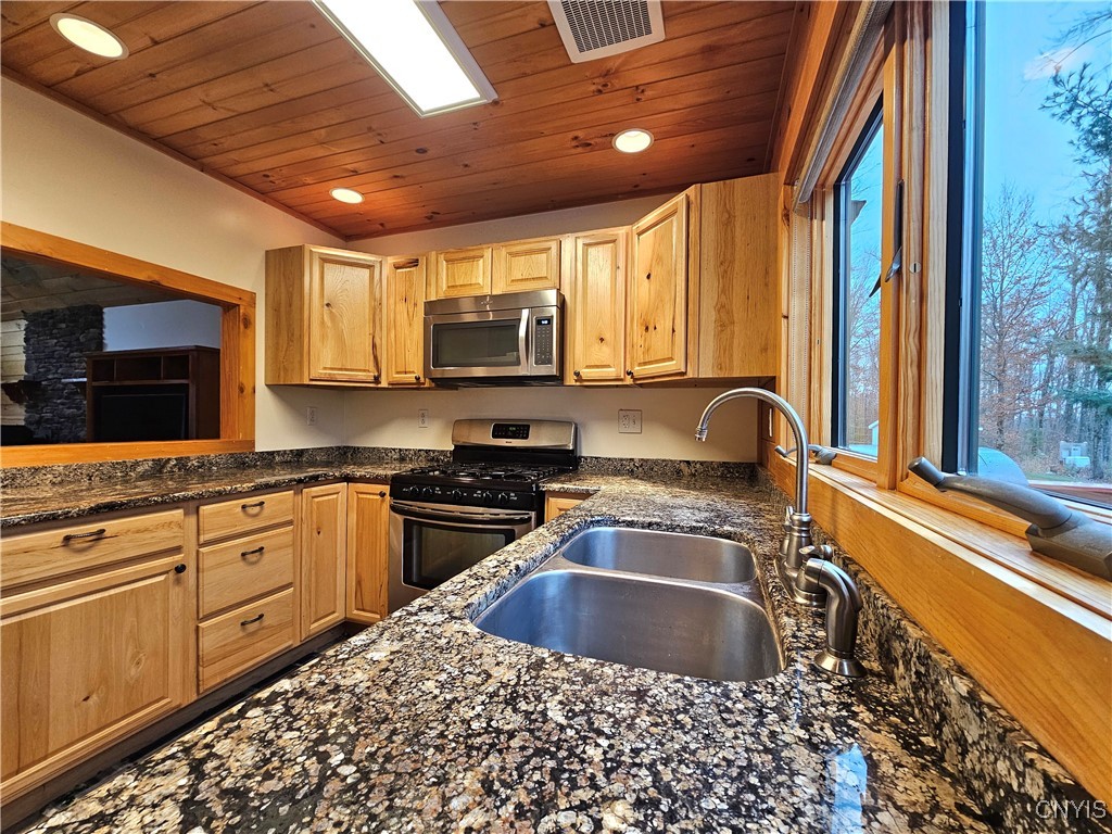 8 North Hillsborough Road Amboy, NY 13316 - Photo 28 of 46