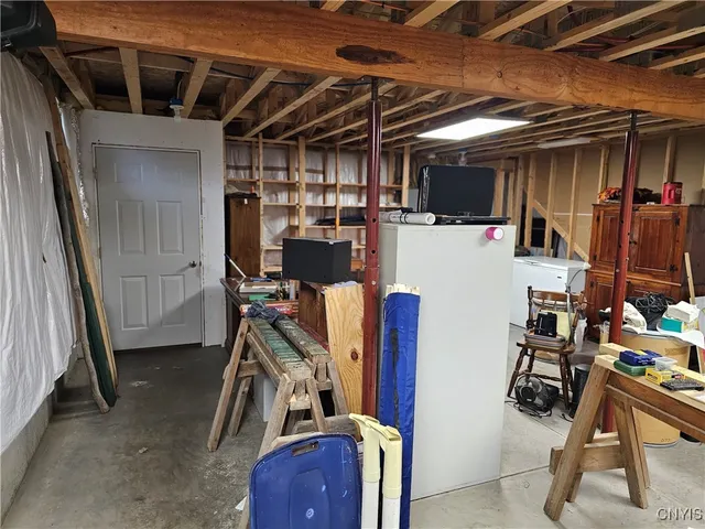 $345,900 | 8 North Hillsborough Road, Amboy, NY 13316