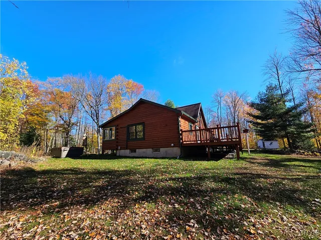 $345,900 | 8 North Hillsborough Road, Amboy, NY 13316