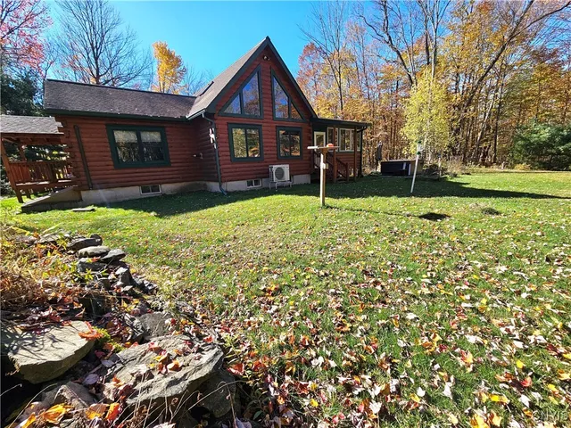 $345,900 | 8 North Hillsborough Road, Amboy, NY 13316