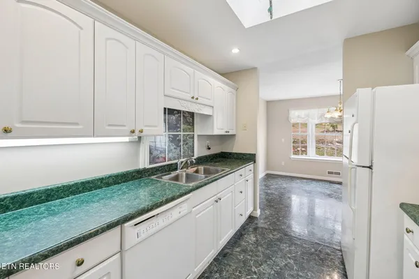 $575,000 | 2060 Torbett Road, Spring City, TN 37381