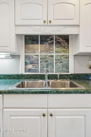 $575,000 | 2060 Torbett Road, Spring City, TN 37381