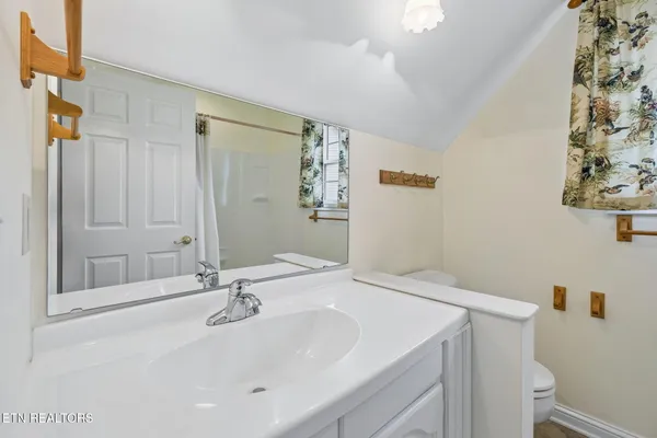 $575,000 | 2060 Torbett Road, Spring City, TN 37381