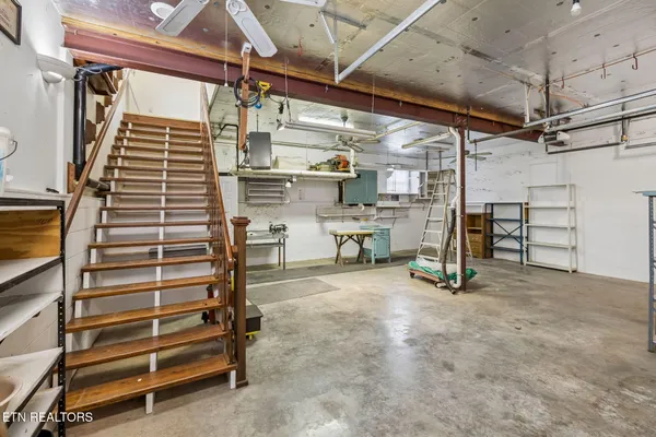 $575,000 | 2060 Torbett Road, Spring City, TN 37381