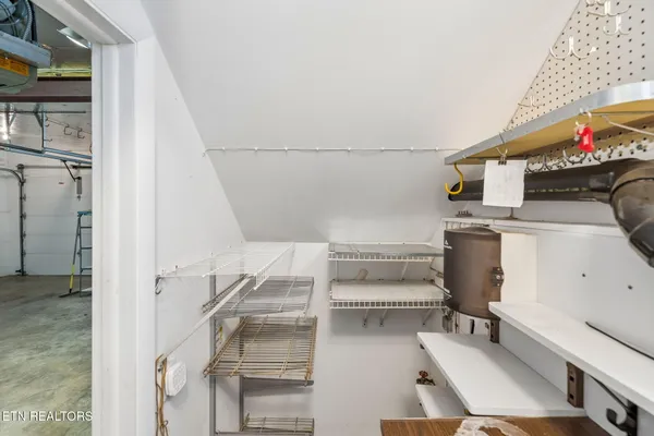 $575,000 | 2060 Torbett Road, Spring City, TN 37381