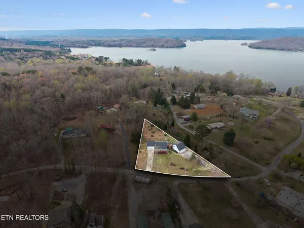 $575,000 | 2060 Torbett Road, Spring City, TN 37381