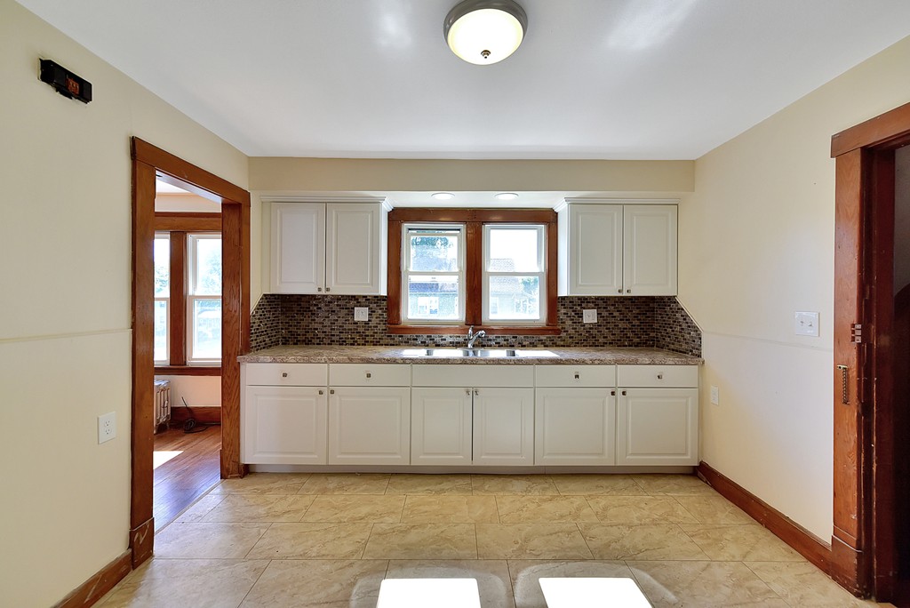116-118 Maynard Street Springfield, MA 01109 - Photo 11 of 30 Gallery Image 11