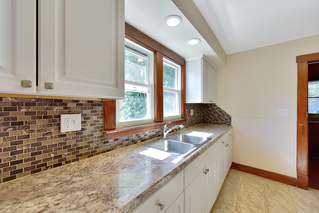 116-118 Maynard Street Springfield, MA 01109 - Photo 12 of 30 Gallery Image 12