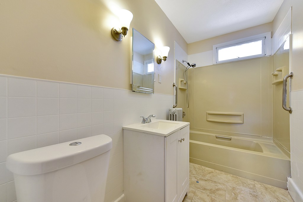 116-118 Maynard Street Springfield, MA 01109 - Photo 21 of 30 Gallery Image 21