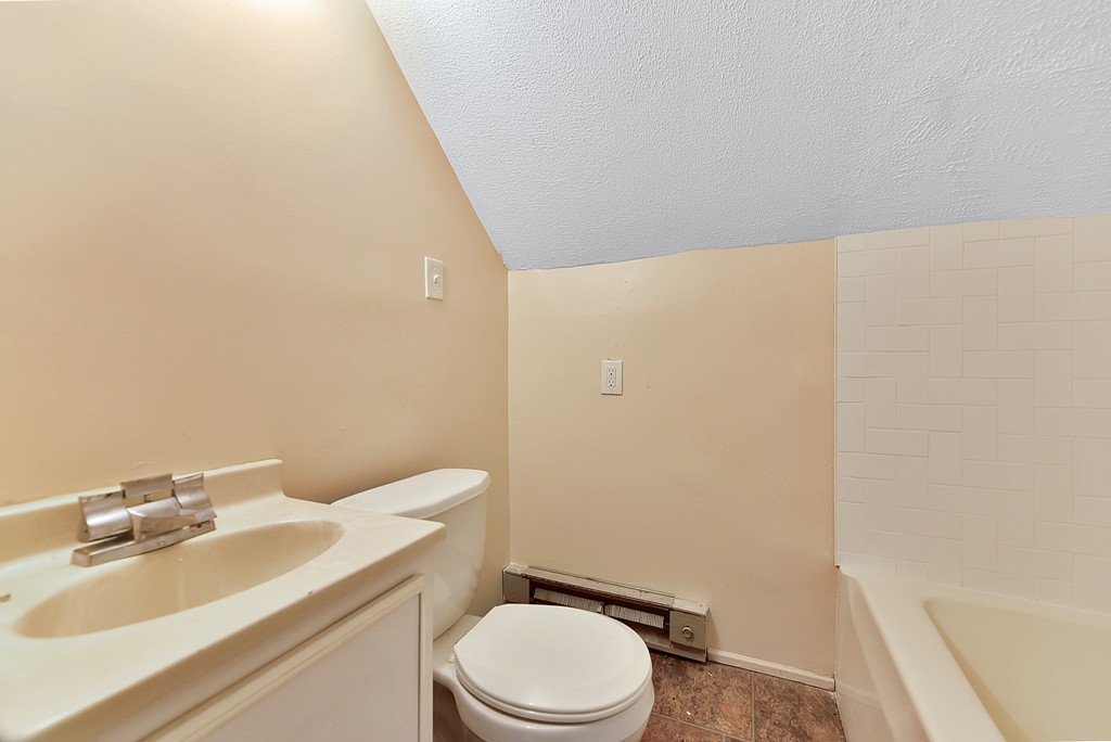 116-118 Maynard Street Springfield, MA 01109 - Photo 24 of 30 Gallery Image 24