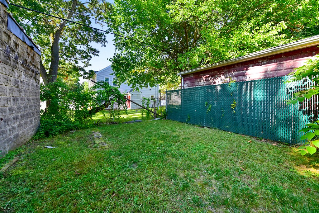 116-118 Maynard Street Springfield, MA 01109 - Photo 30 of 30 Gallery Image 30