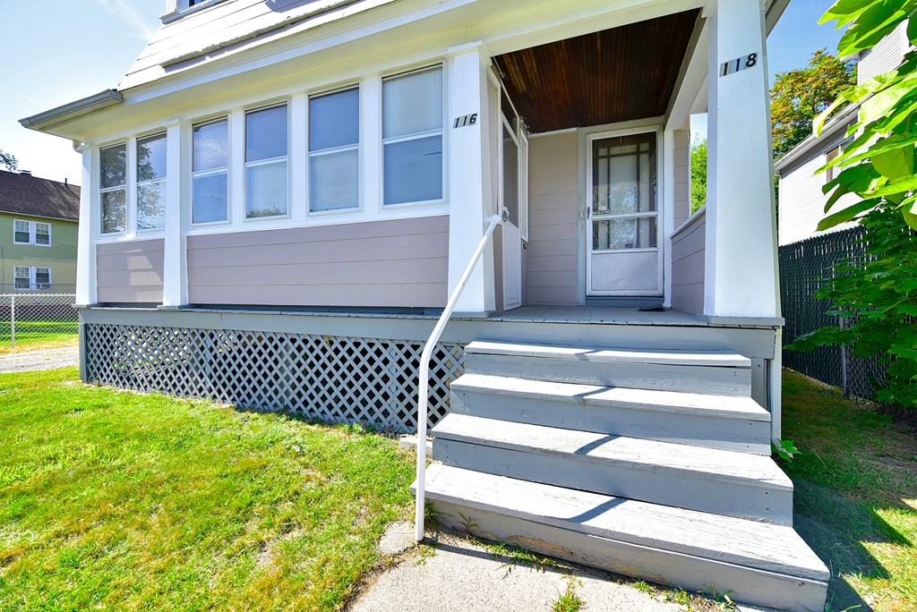 116-118 Maynard Street Springfield, MA 01109 - Photo 5 of 30 Gallery Image 5