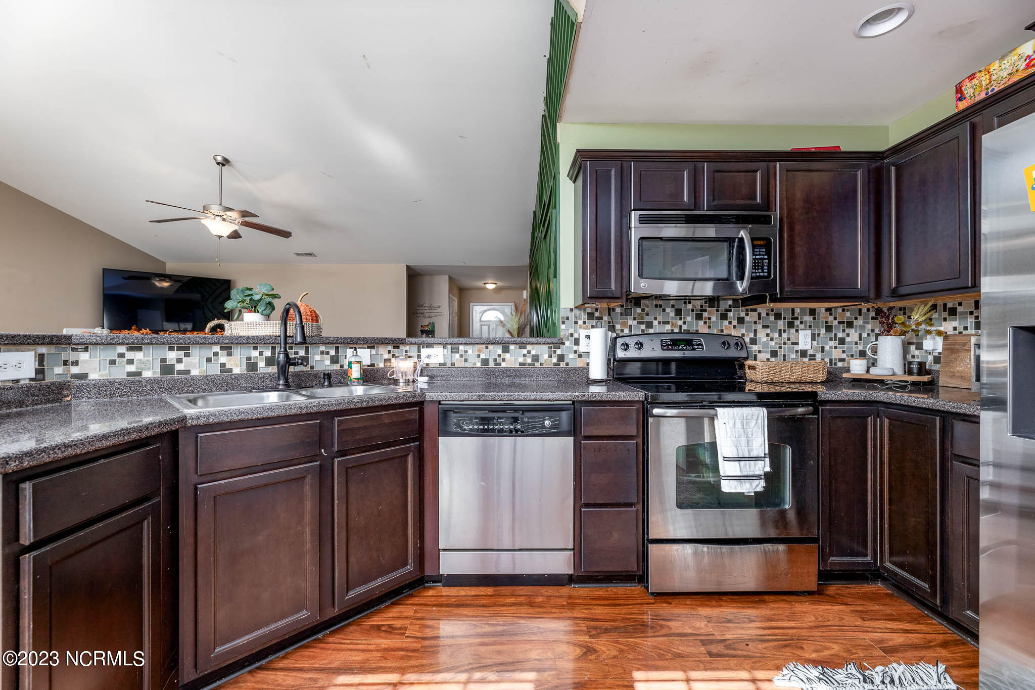 406 Dylan Court Beulaville, NC 28518 - Photo 11 of 29 A-19