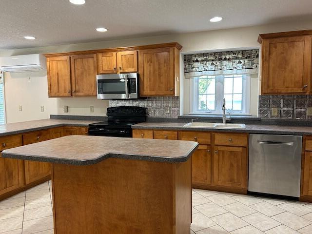 1 South Ridge Drive Winslow, ME 04901 - Photo 7 of 53 Kitchen