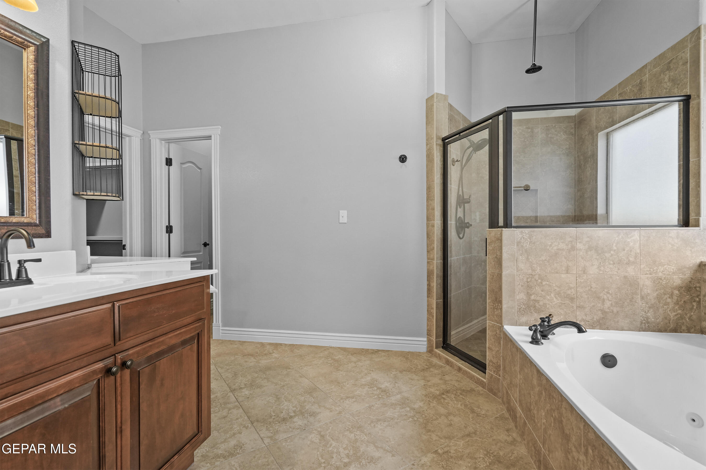 11541 Rafael Serna Lane El Paso, TX 79934 - Photo 25 of 44 Luxury Primary Bathroom