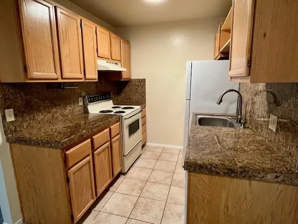 $3,150 | 415 Piccadilly Place, Unit 2, San Bruno, CA 94066