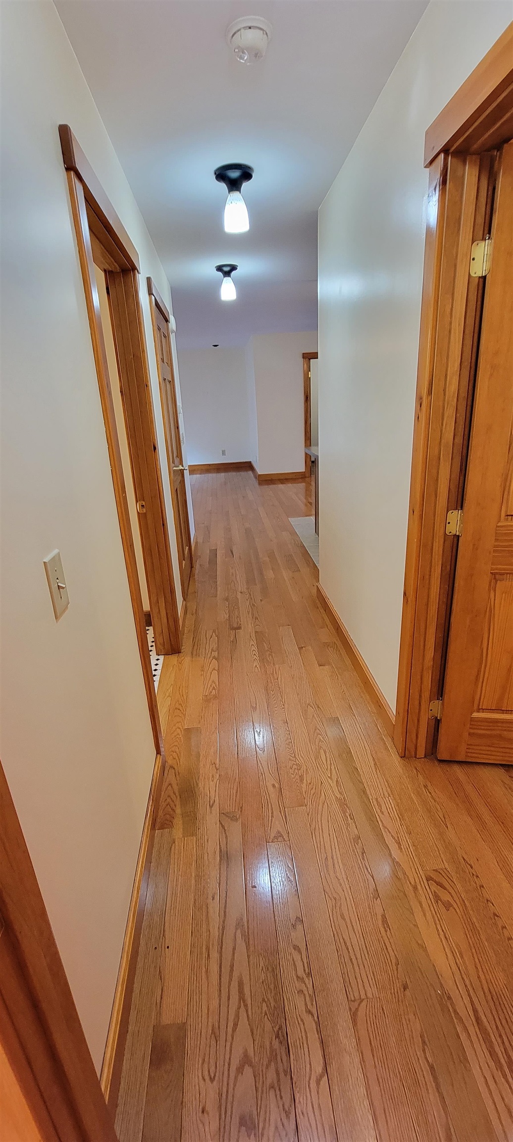 350 South Street Springfield, VT 05156 - Photo 5 of 35