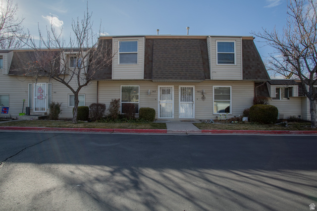 563 North 200 West Bountiful, UT 84010 - Photo 1 of 23