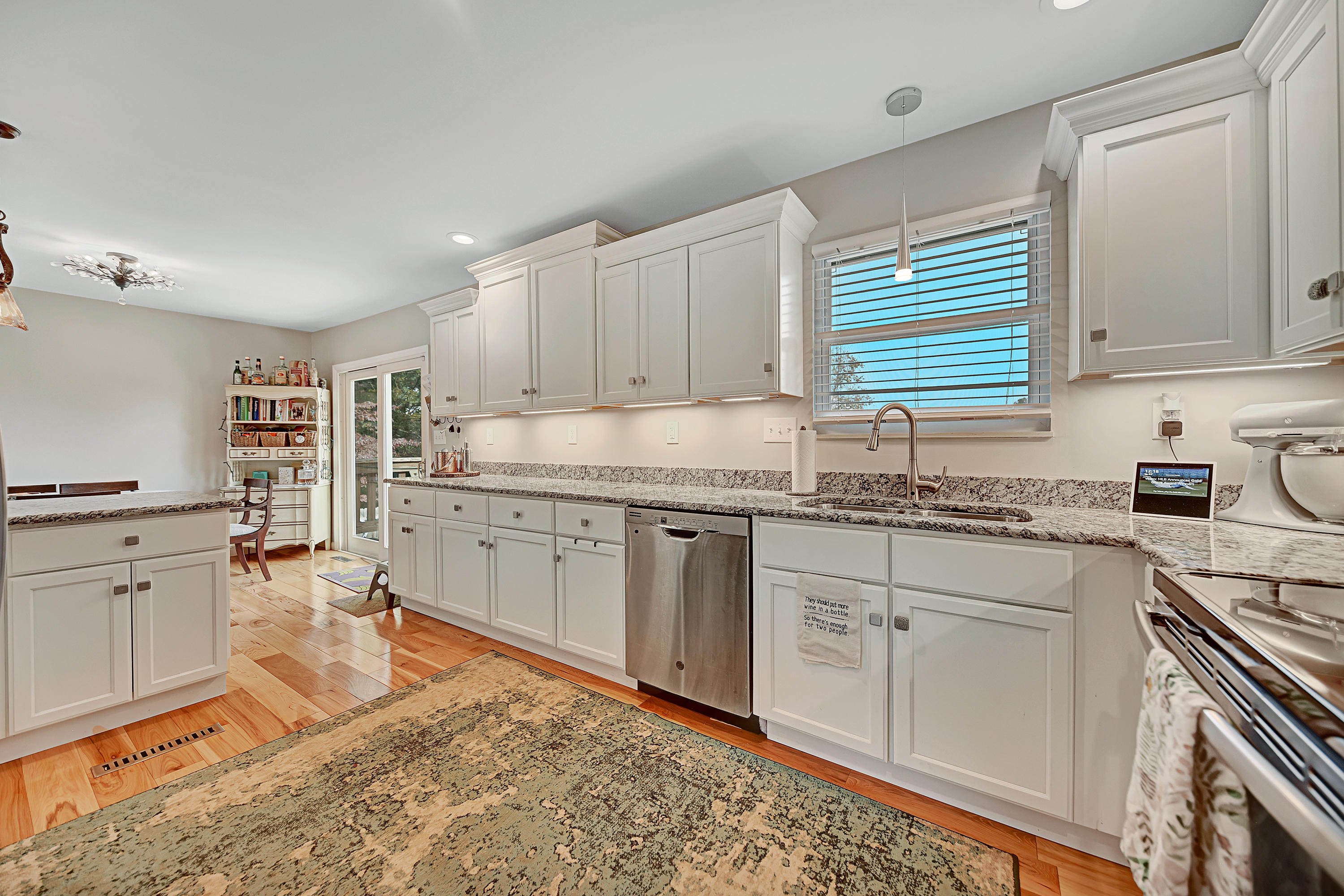 1112 Kevin Road Knoxville, TN 37923 - Photo 11 of 32 AgentOptix -21