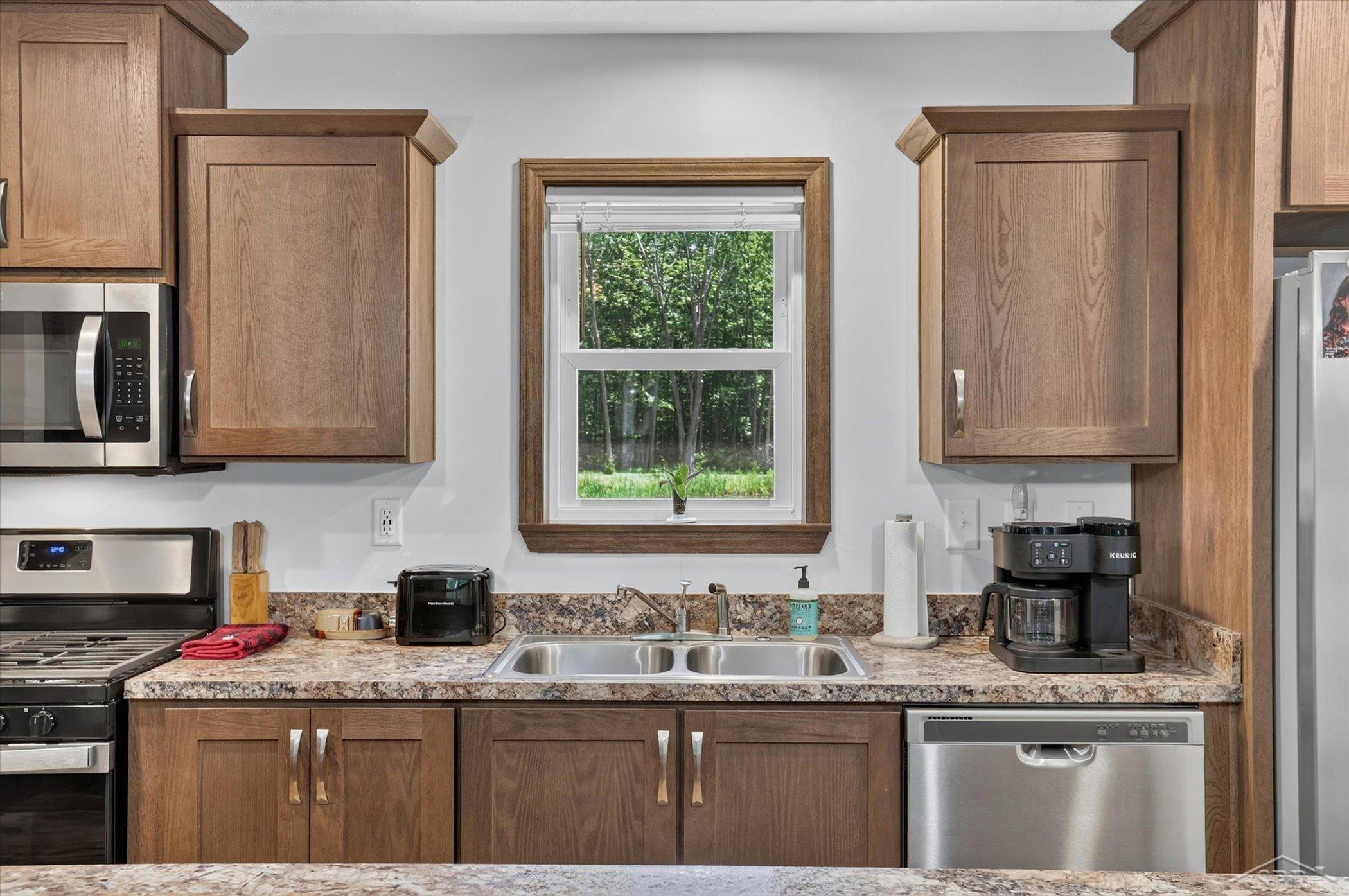 5590 North Jefferson Road Midland, MI 48642 - Photo 8 of 60