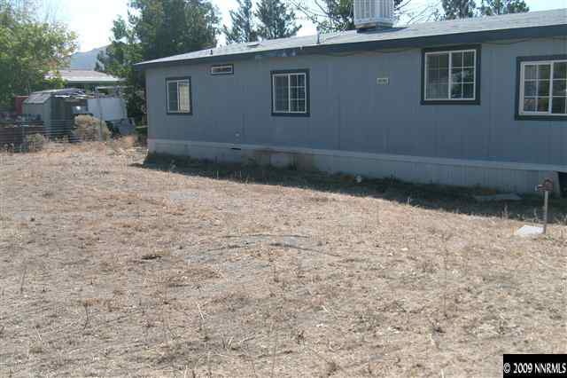 3840 Hummingbird Drive Reno, NV 89508 - Photo 9 of 9 a backyard of a house