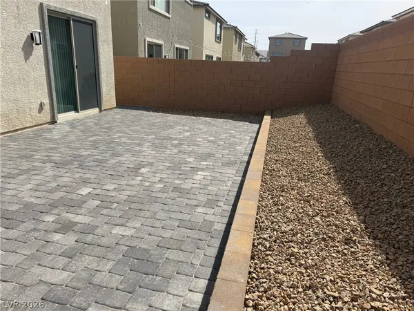 $2,600 | 10253 Altavia Rock Street, Las Vegas, NV 89141