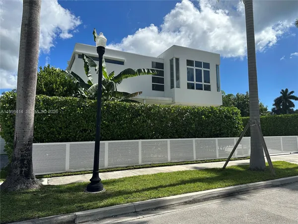 $3,499,000 | 949 Tyler Street, Hollywood, FL 33019