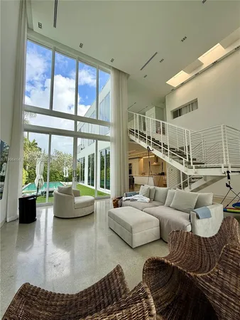 $3,499,000 | 949 Tyler Street, Hollywood, FL 33019