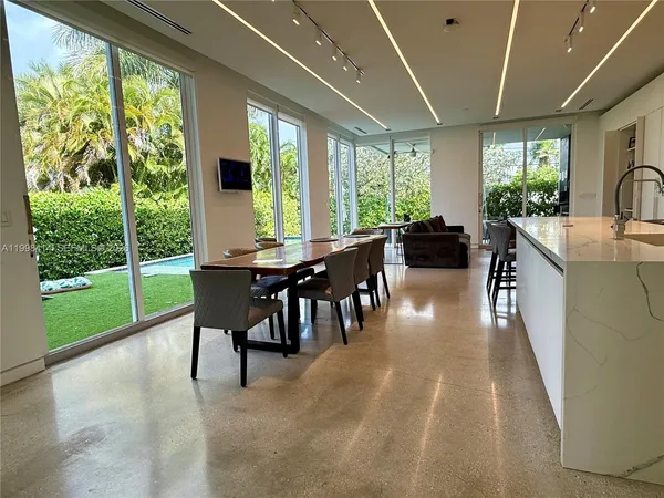 $3,499,000 | 949 Tyler Street, Hollywood, FL 33019