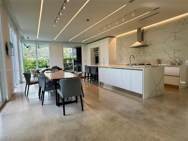 $3,499,000 | 949 Tyler Street, Hollywood, FL 33019