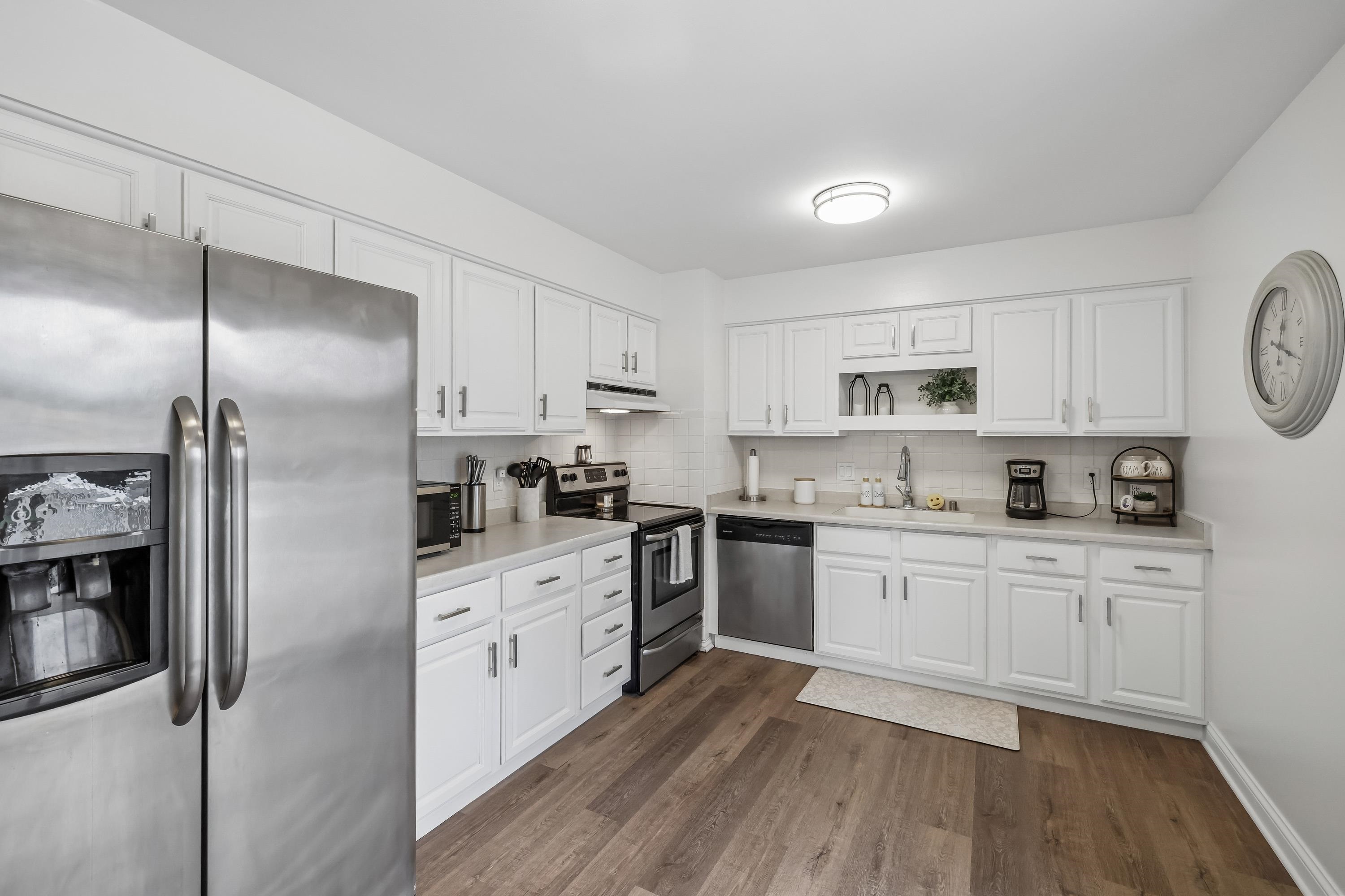 809 West Street Stoughton, WI 53589 - Photo 9 of 48