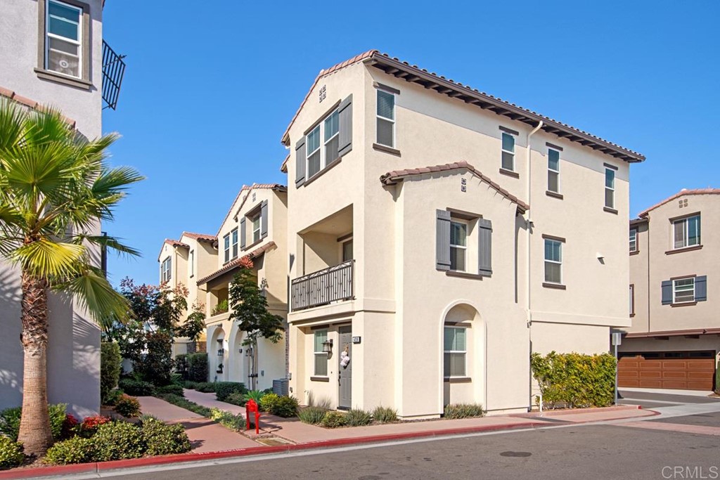 4220 Mission Ranch Way Oceanside, CA 92057 - Photo 2 of 25 Gallery Image 2