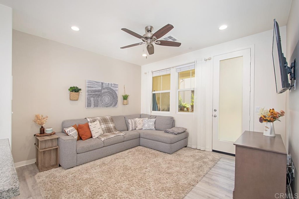 4220 Mission Ranch Way Oceanside, CA 92057 - Photo 9 of 25 Gallery Image 9