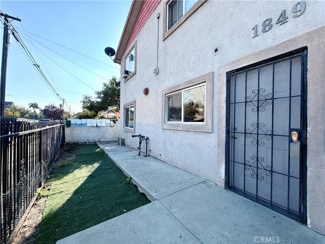 $1,950 | 1849 Sichel Street, Unit A, Los Angeles, CA 90031