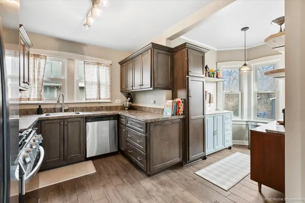 $429,900 | 334 West School Street, Villa Park, IL 60181