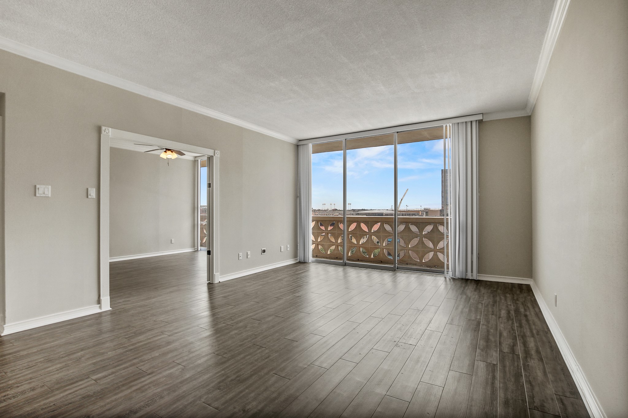 1801 Lavaca Street, Unit 5F Austin, TX 78701 - Photo 6 of 37