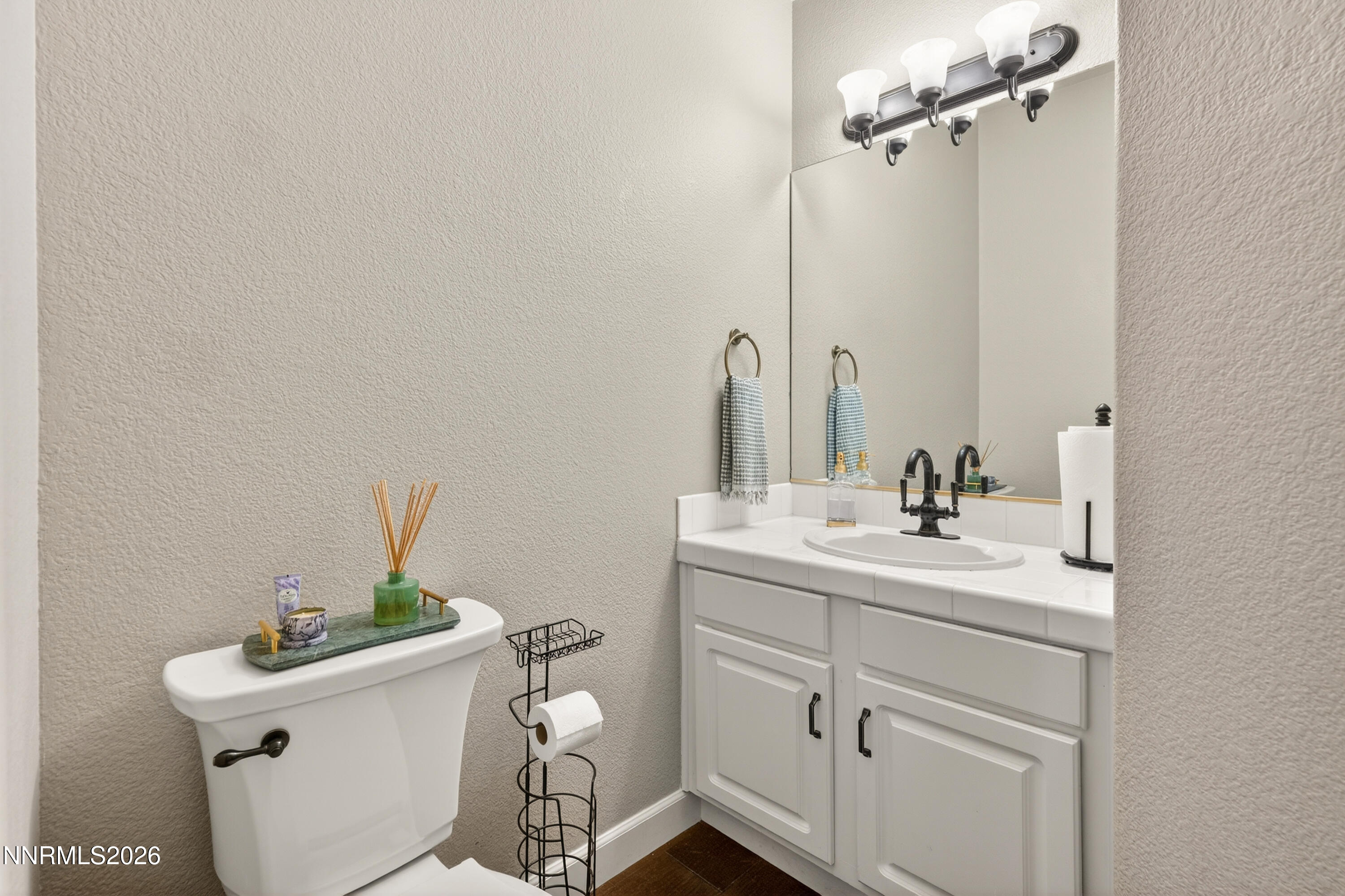 5279 Mira Loma Drive Reno, NV 89502 - Photo 13 of 31 Bathroom