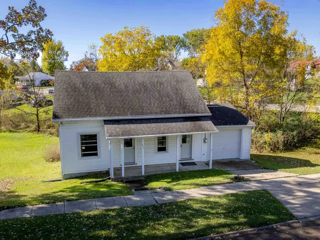 $119,900 | 825 Mill Street, Hillsboro, WI 54634
