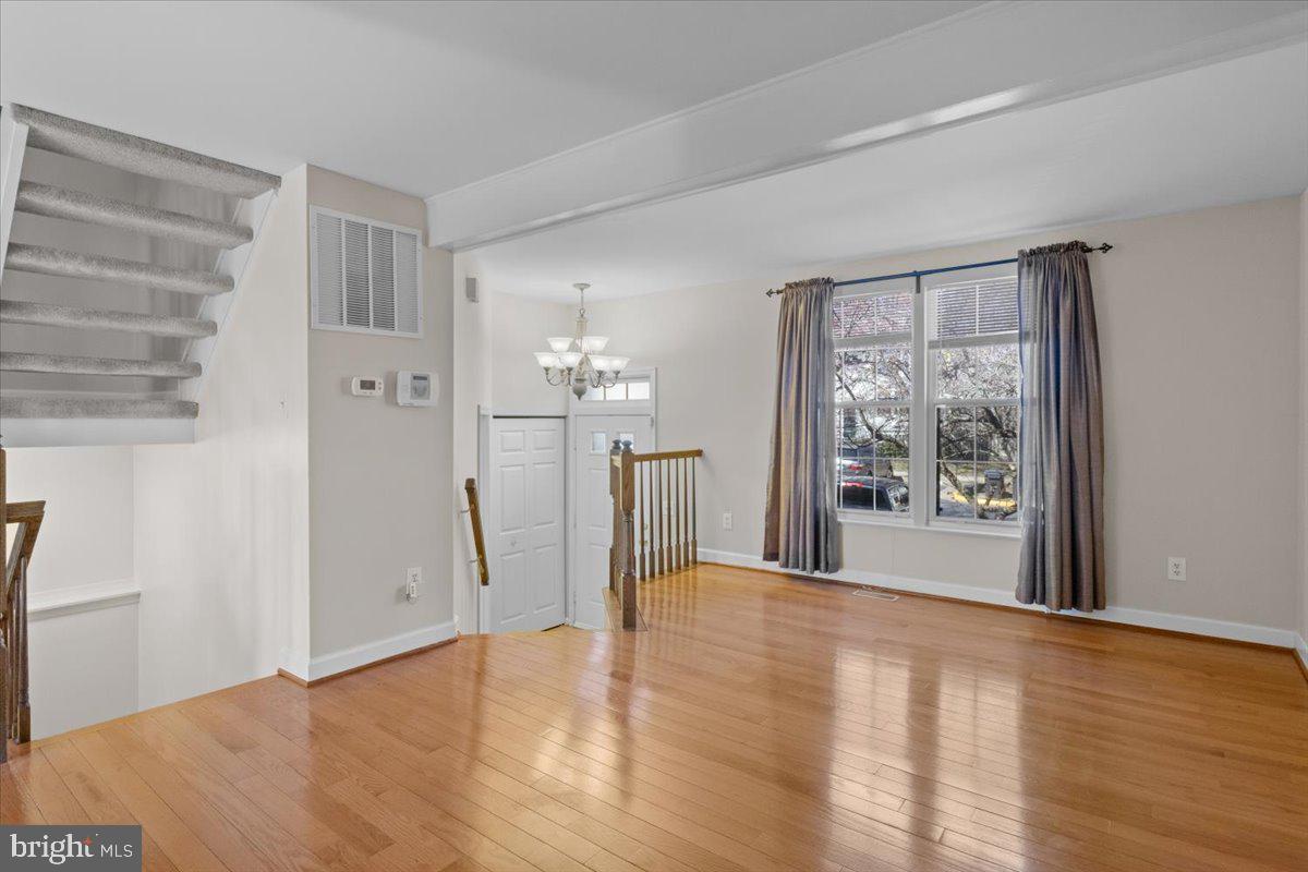 12929 Freestone Court Woodbridge, VA 22192 - Photo 4 of 30