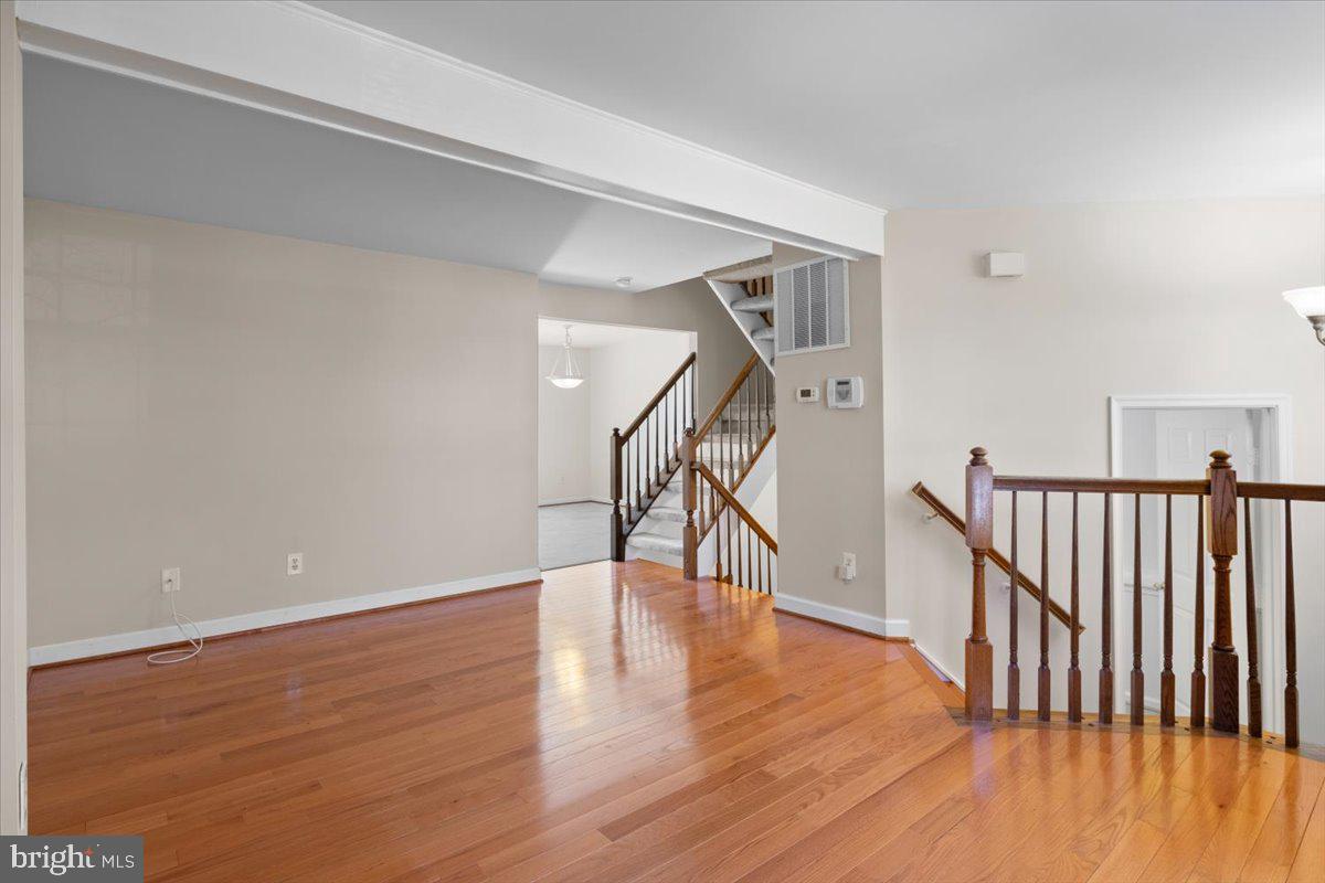 12929 Freestone Court Woodbridge, VA 22192 - Photo 5 of 30