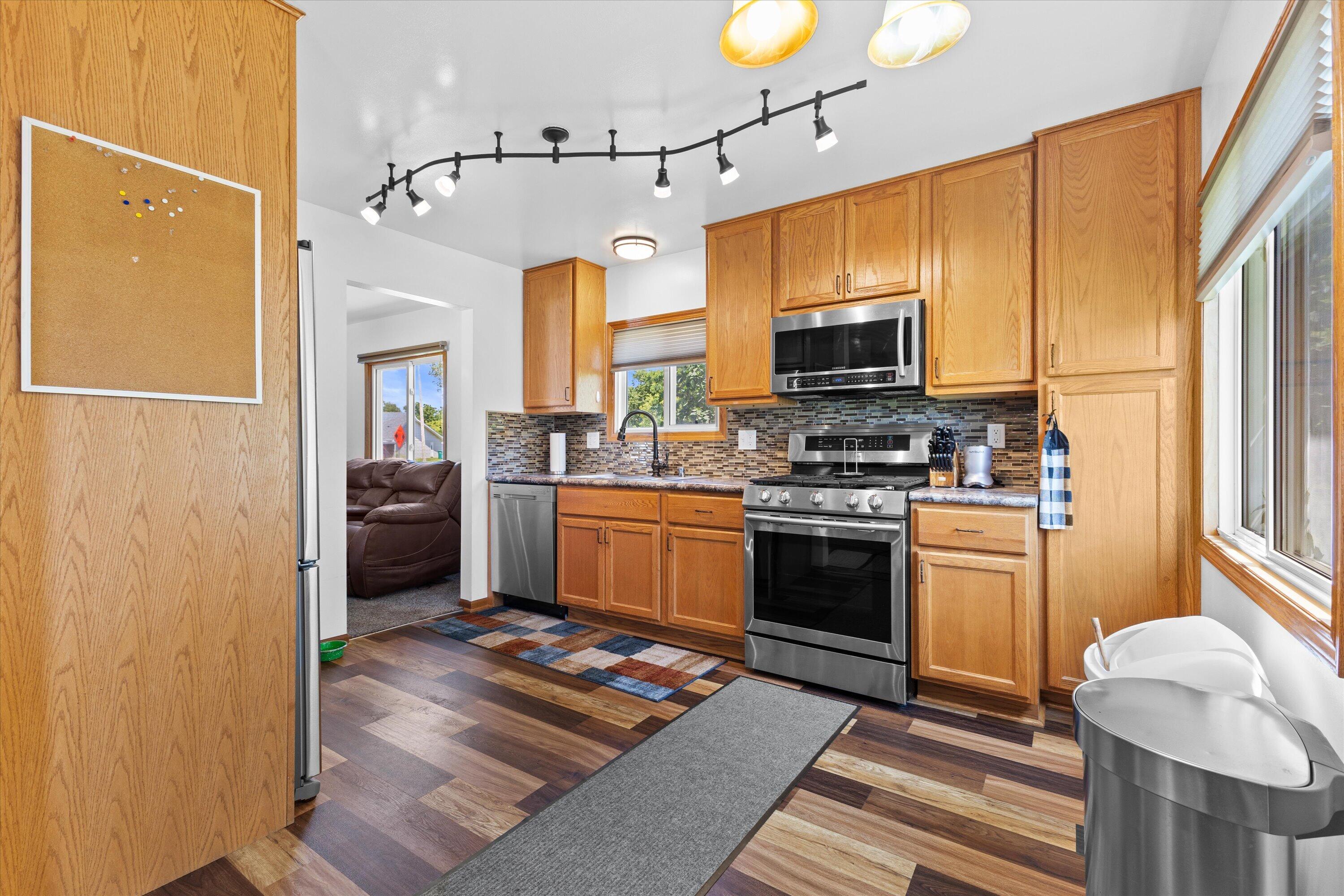 6636 124th Street Pleasant Prairie, WI 53158 - Photo 6 of 22 16-KCM-54