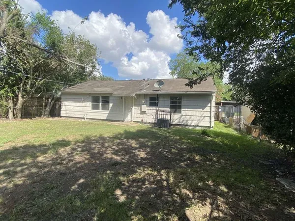$1,595 | 5414 Northridge Drive, Houston, TX 77033