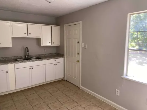 $1,595 | 5414 Northridge Drive, Houston, TX 77033