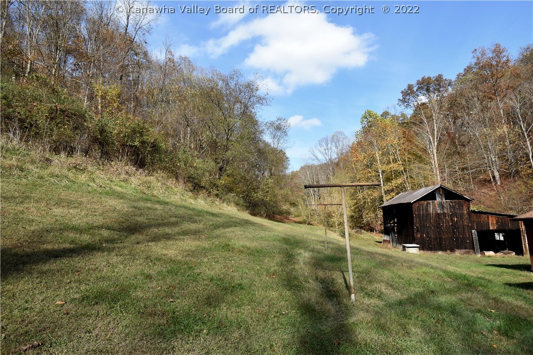 167 Samp Branch Road Ona, WV 25545 - Photo 6 of 28 Gallery Image 6